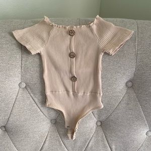 Reverie Threads Organic Cotton, Ribbed Off The Shoulder Ruffle bodysuit 12-18M